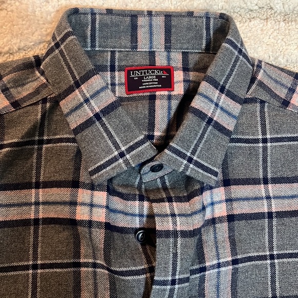 Untuckit Men’s Flannel shirt - Picture 2 of 4